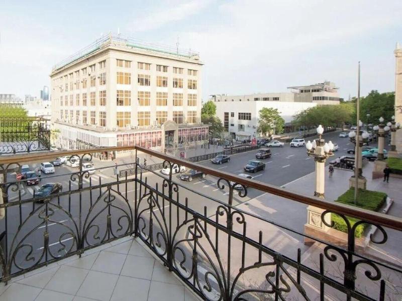 Passage Luxury Hotel Baku image