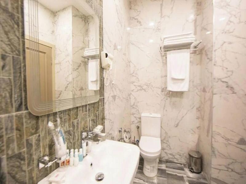 Passage Luxury Hotel Baku image