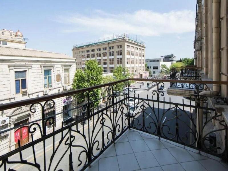 Passage Luxury Hotel Baku image