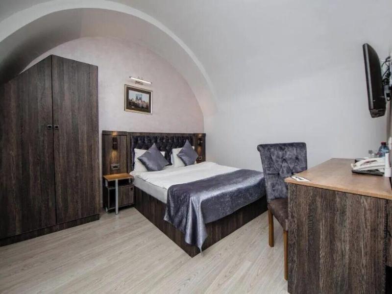 Passage Luxury Hotel Baku image