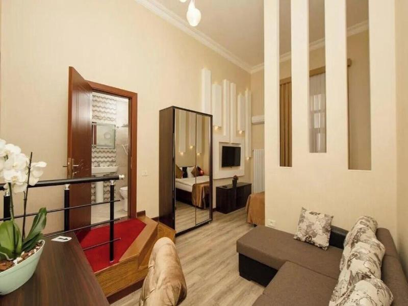 Passage Luxury Hotel Baku image