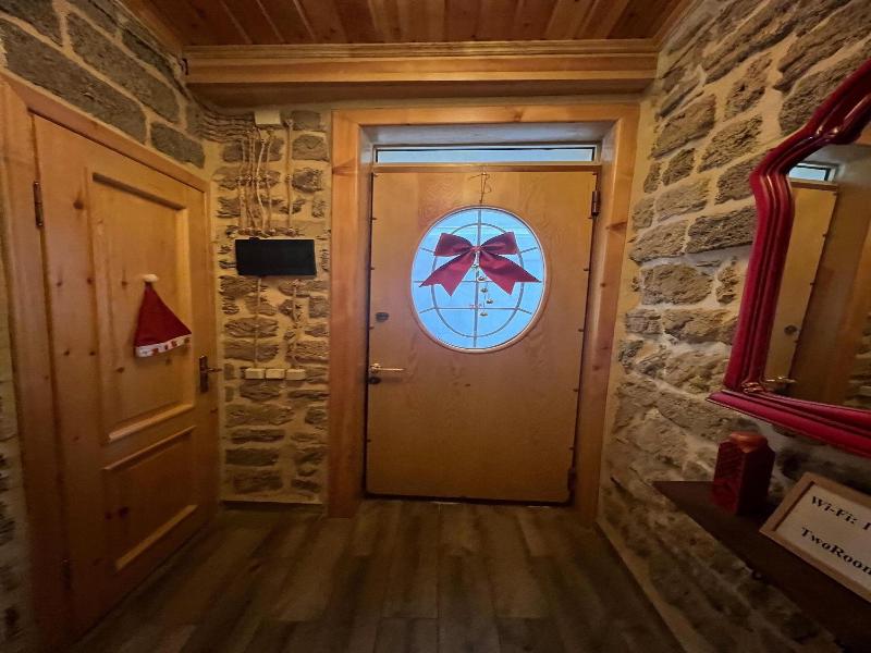 Old Rooms Hotel image