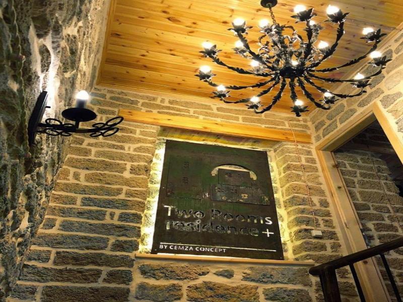 Old Rooms Hotel image