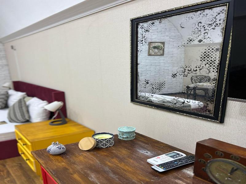 Old Rooms Hotel image