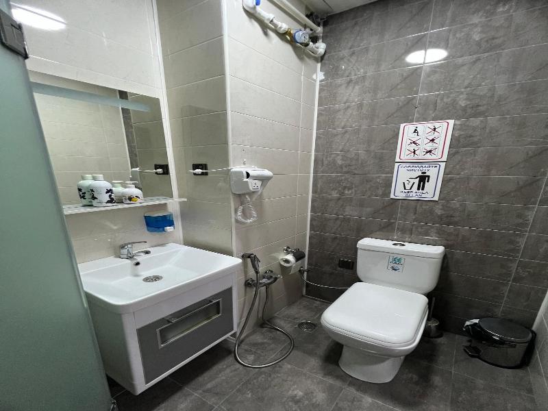 Old Rooms Hotel image