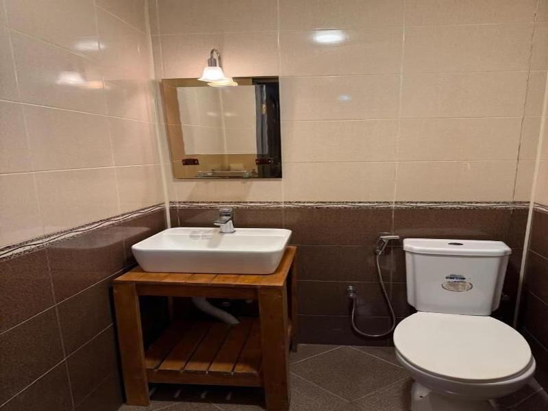 Old Rooms Hotel image