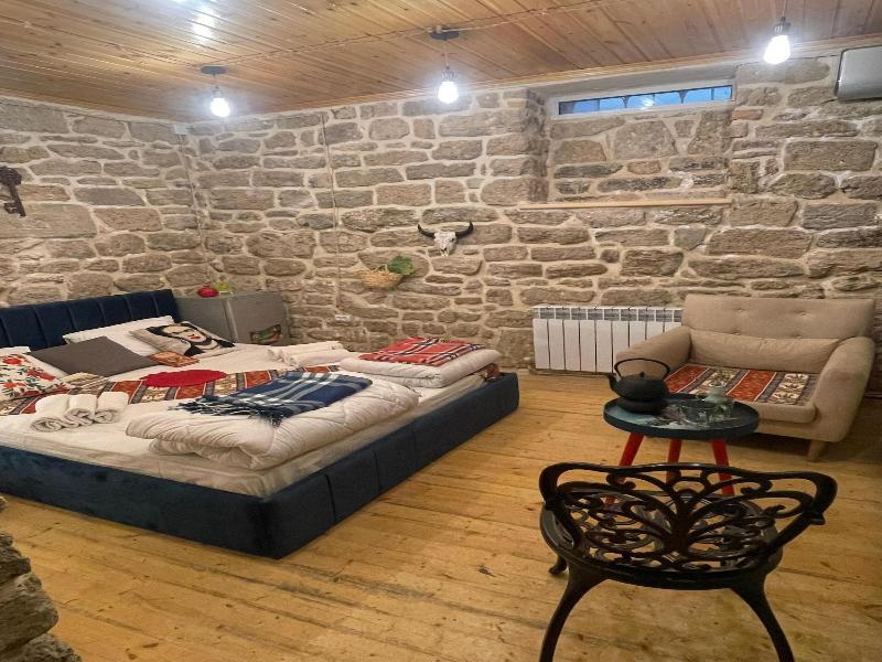 Old Rooms Hotel image