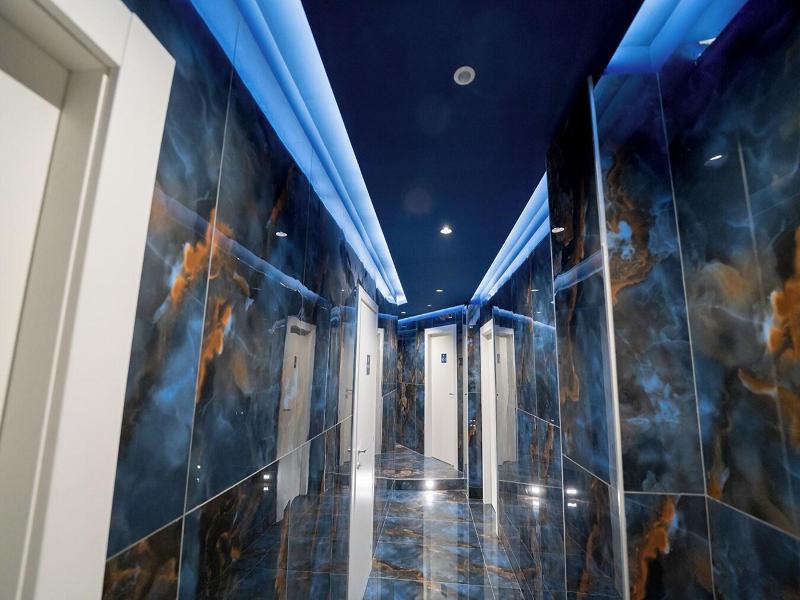 P.c. Boutique De Gasperi By Clapa Group Dislocat image