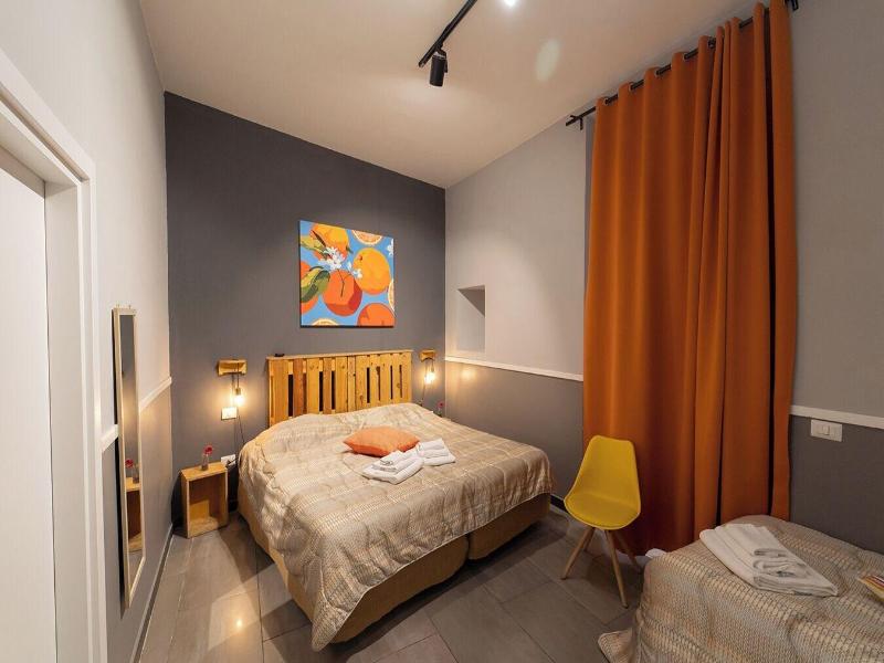 P.c. Boutique De Gasperi By Clapa Group Dislocat image