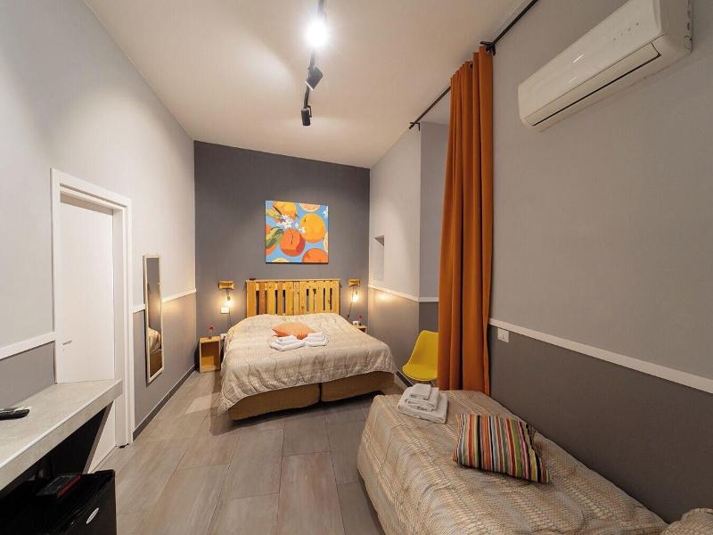 P.c. Boutique De Gasperi By Clapa Group Dislocat image