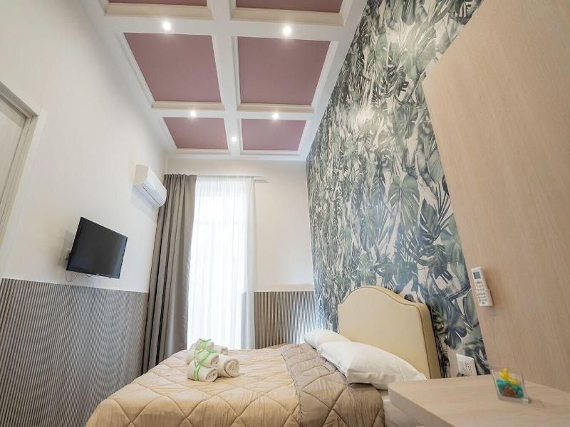 P.c. Boutique De Gasperi By Clapa Group Dislocat image