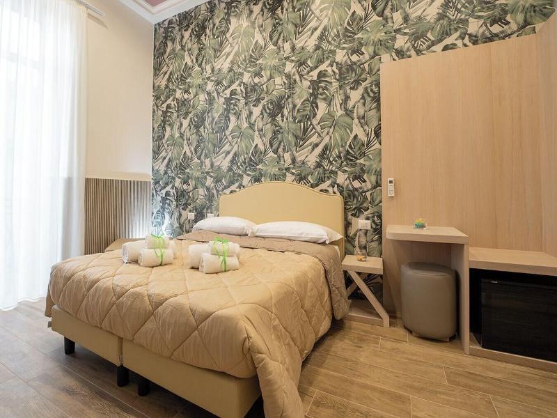 P.c. Boutique De Gasperi By Clapa Group Dislocat image