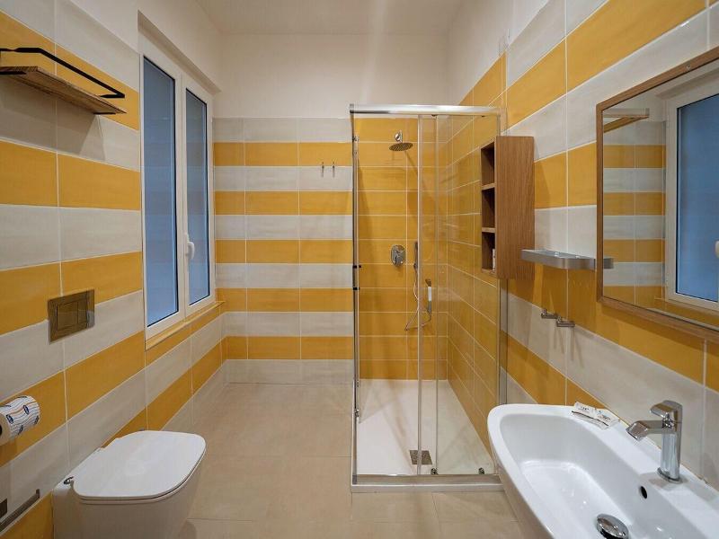 P.c. Boutique De Gasperi By Clapa Group Dislocat image