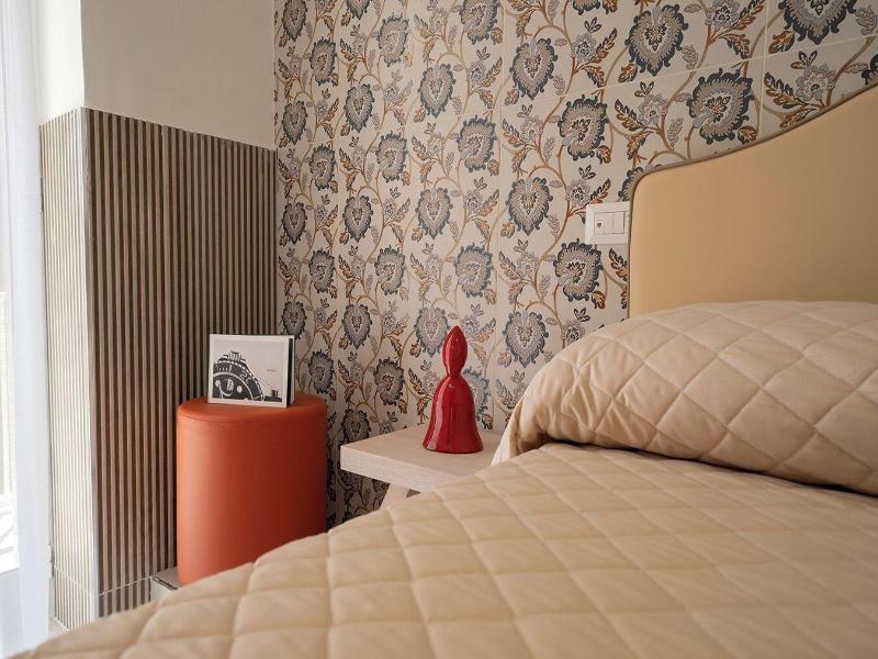 P.c. Boutique De Gasperi By Clapa Group Dislocat image