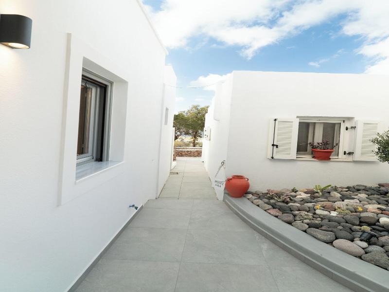 Amerikanos Villas image