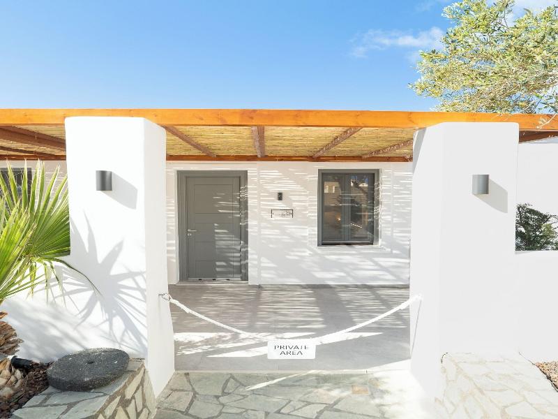 Amerikanos Villas image