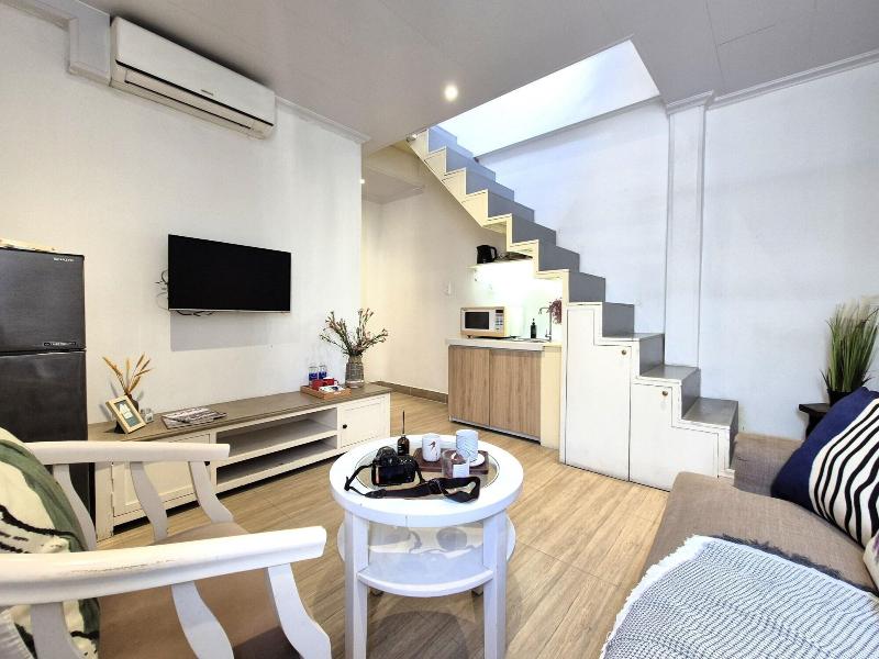 Holo 61 Ben Thanh Saigon image