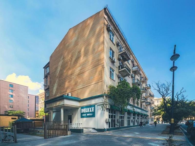 Deluxe Ä°nn Hotel Baku image