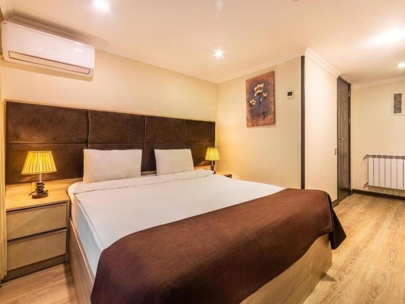 Deluxe Ä°nn Hotel Baku image