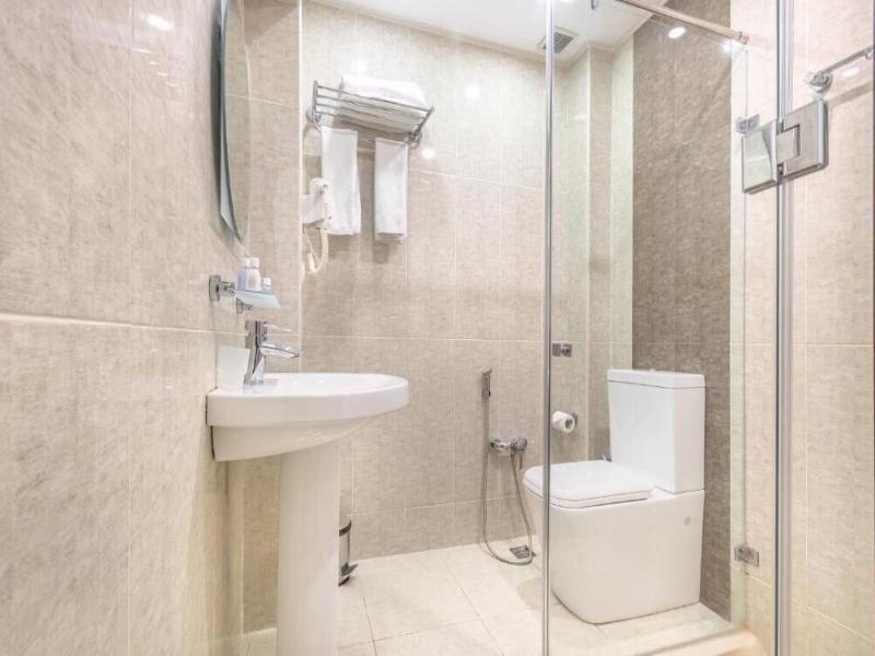 Deluxe Ä°nn Hotel Baku image