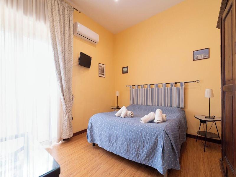 P.c. Boutique H. Lifestyle Napoli Centro By Clap image