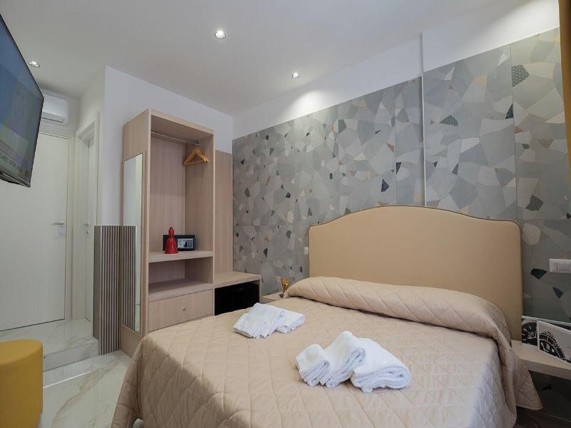 H.r. Boutique Porto Napoli Centro By Clapa Group image