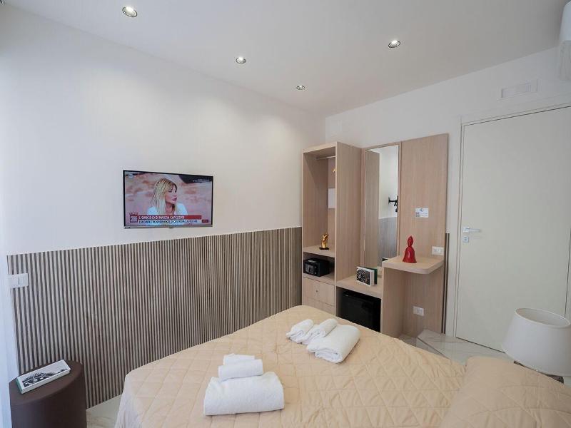 H.r. Boutique Porto Napoli Centro By Clapa Group image