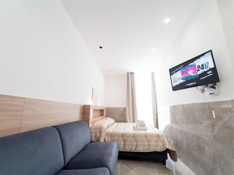H.r. Boutique Porto Napoli Centro By Clapa Group image
