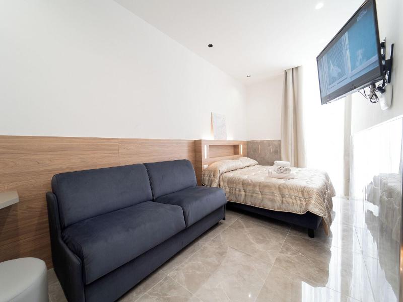H.r. Boutique Porto Napoli Centro By Clapa Group image