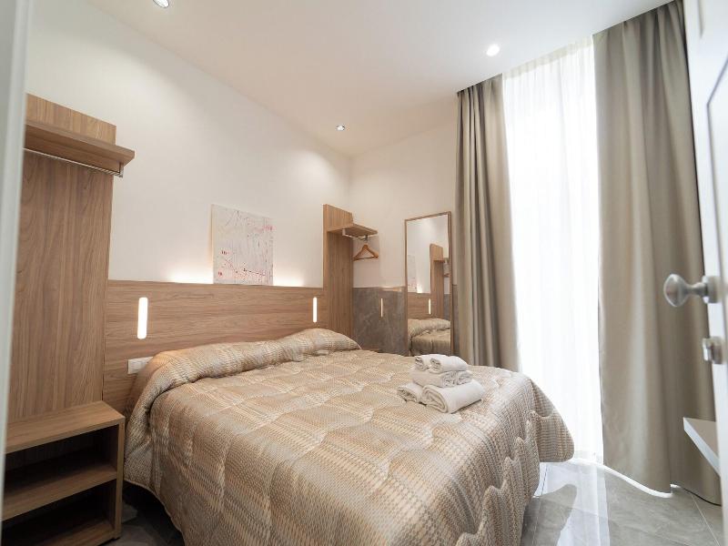 H.r. Boutique Porto Napoli Centro By Clapa Group image