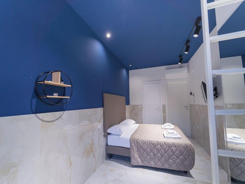 H.r. Boutique Porto Napoli Centro By Clapa Group image