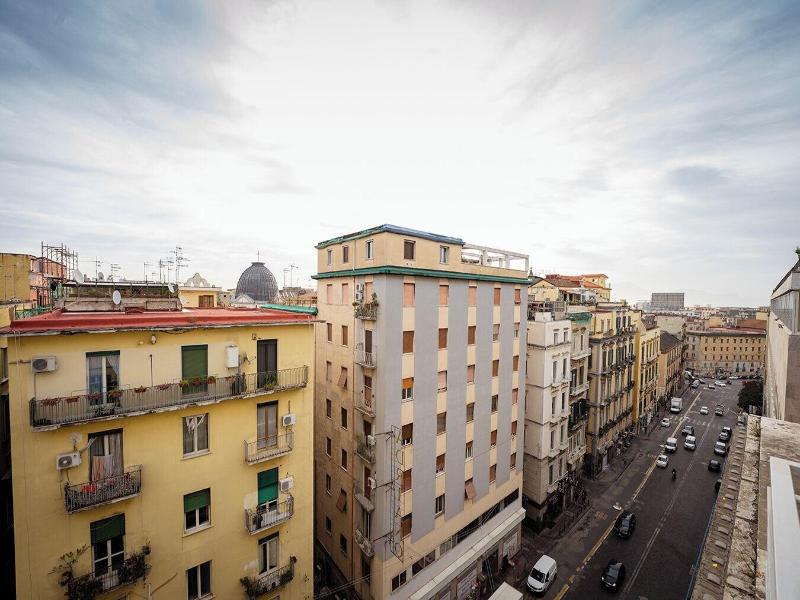 H.r. Boutique Porto Napoli Centro By Clapa Group image