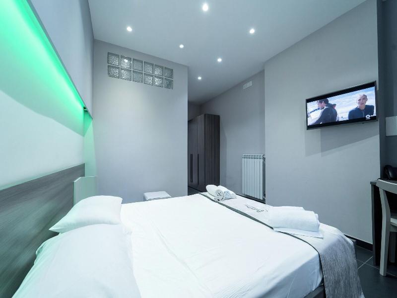 H.r. Boutique Porto Napoli Centro By Clapa Group image