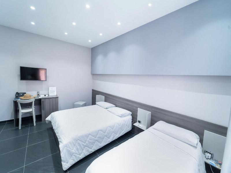 H.r. Boutique Porto Napoli Centro By Clapa Group image