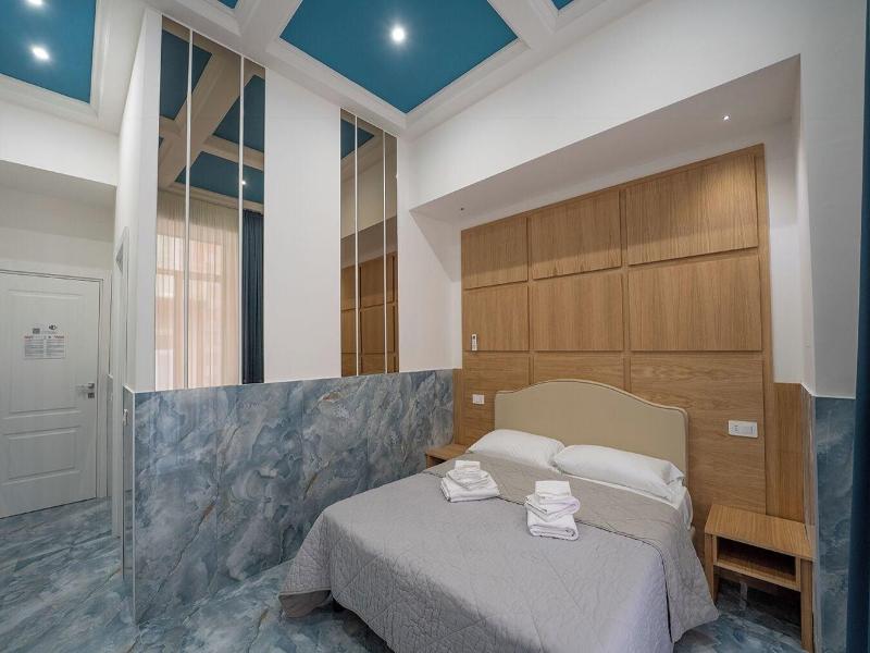 H.r. Boutique Porto Napoli Centro By Clapa Group image