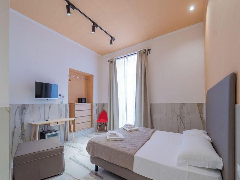H.r. Boutique Porto Napoli Centro By Clapa Group image