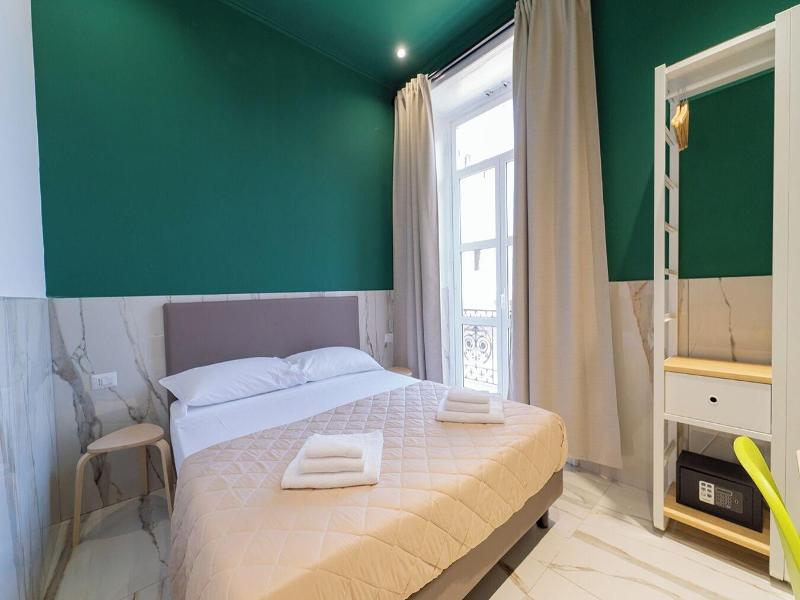 H.r. Boutique Porto Napoli Centro By Clapa Group image