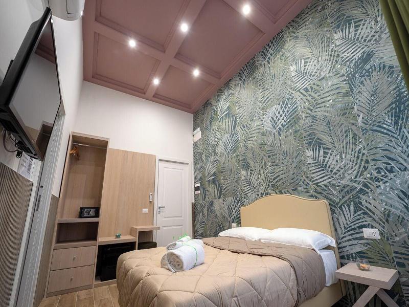 H.r. Boutique Porto Napoli Centro By Clapa Group image