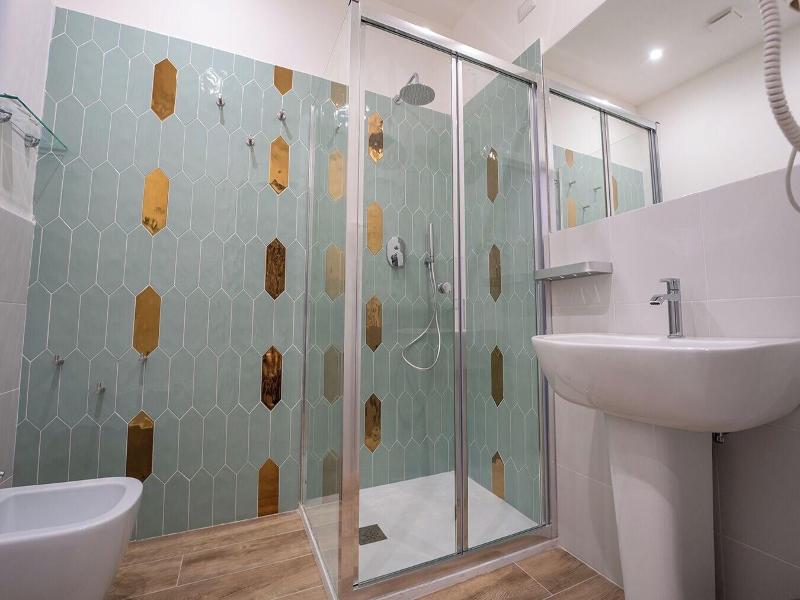H.r. Boutique Porto Napoli Centro By Clapa Group image