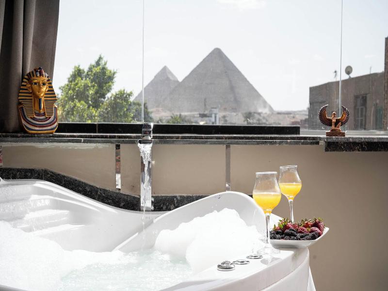 Camel Pyramids View Inn image