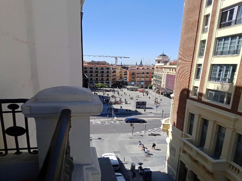 Ã‰xito En Madrid — general view