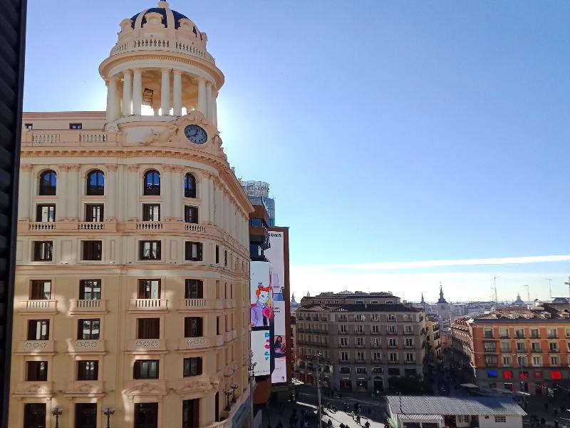 Ã‰xito En Madrid — general view