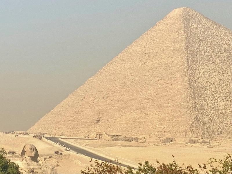 Tut & Pyramids View image
