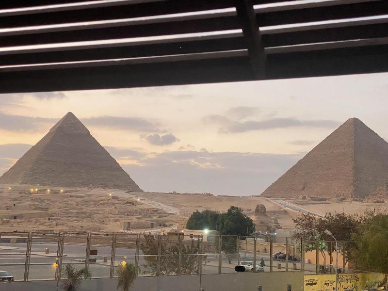 Tut & Pyramids View image