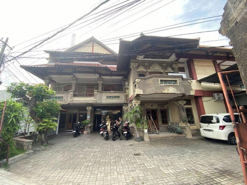 Hotel Candra Adigraha image