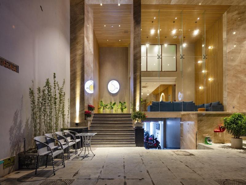 Sunkiss Hotel image