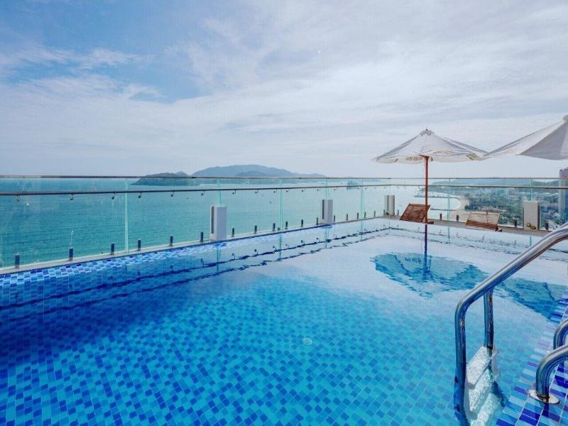 Sunkiss Hotel image