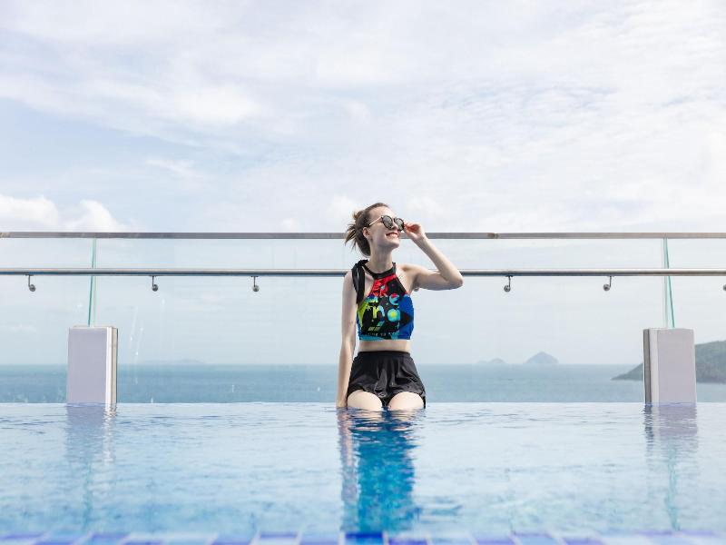 Sunkiss Hotel image