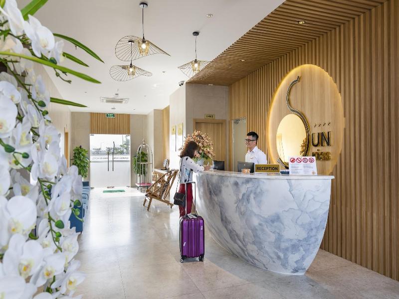 Sunkiss Hotel image