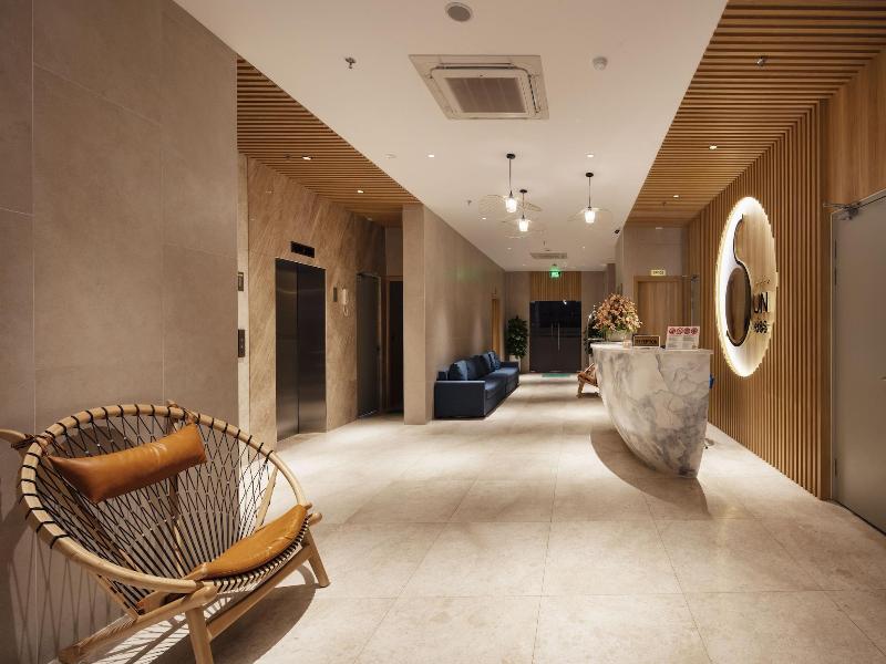 Sunkiss Hotel image